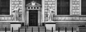 The front entrance of the Federal Reserve Bank of Cleveland.