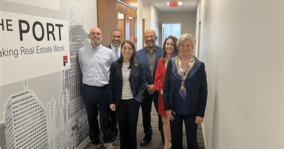 From left to right, Andrew Garth (Port), Robert Brinkley (Cleveland Fed), Hammack, Jilson Daniels (Port), Melissa Johnson (Port), and Laura Brunner (Port).