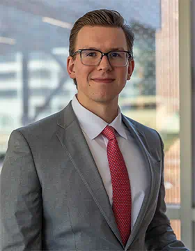 Headshot of Alexander Cline