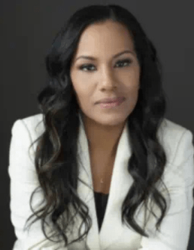 Headshot of Sabrina Saunders